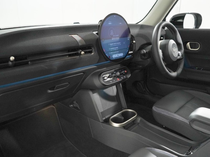 2025 (75) MINI COOPER 1.5 C Classic 3dr Auto 5474177