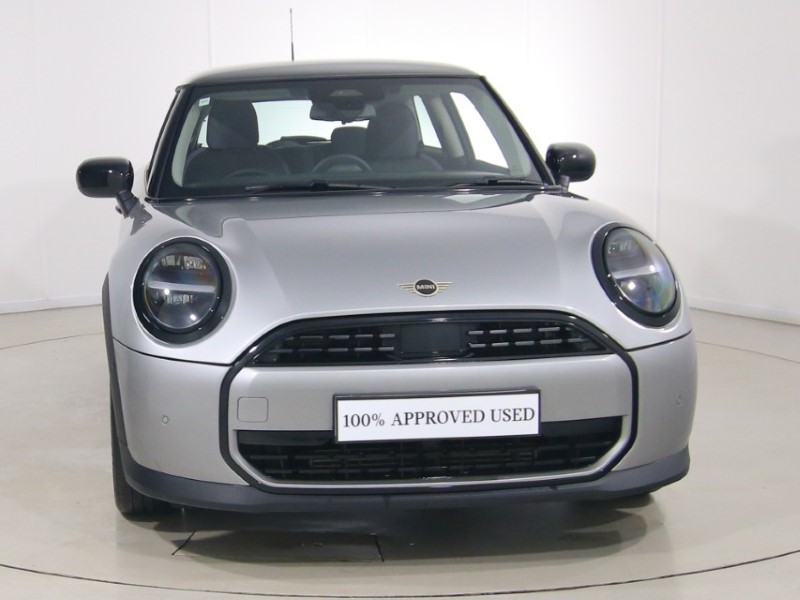 2025 (75) MINI COOPER 1.5 C Classic 3dr Auto 5474218