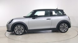 2025 (75) MINI COOPER 1.5 C Classic 3dr Auto 5483183