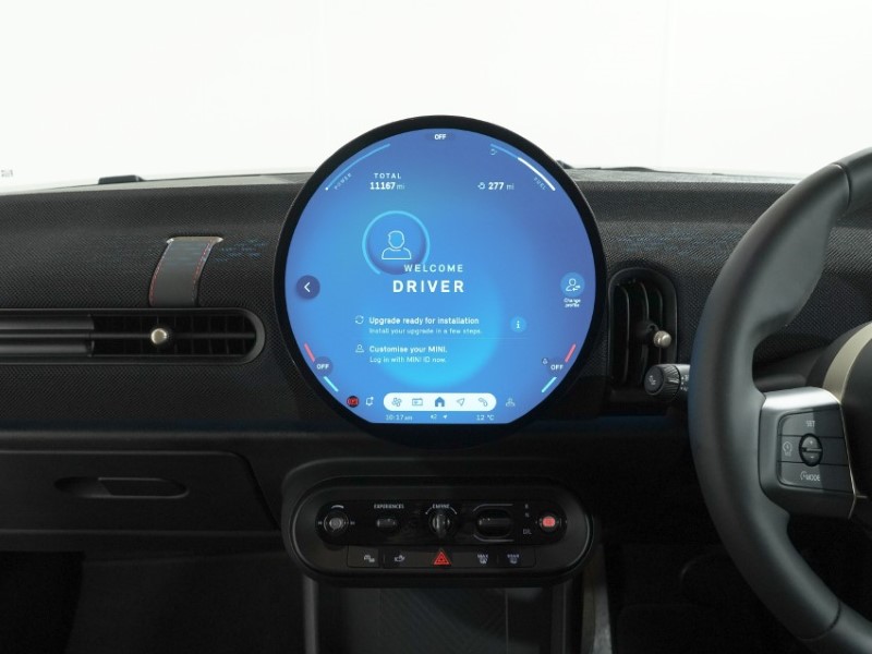 2025 (75) MINI COOPER 1.5 C Classic 3dr Auto 5483149