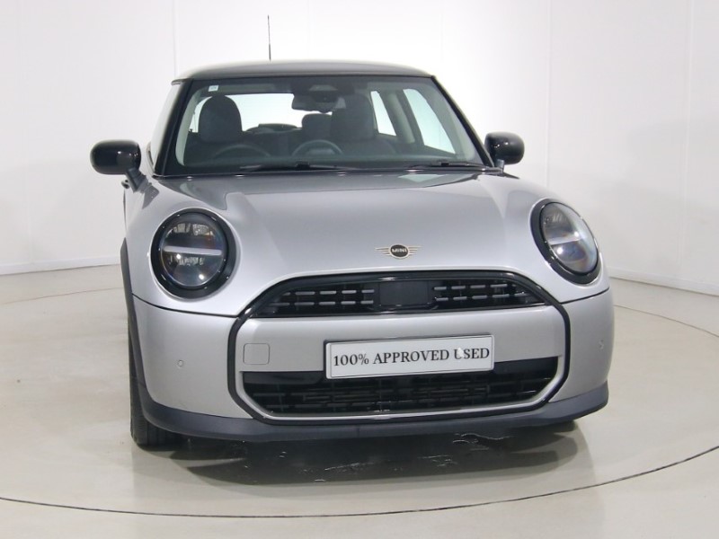 2025 (75) MINI COOPER 1.5 C Classic 3dr Auto 5483181