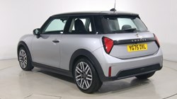 2025 (75) MINI COOPER 1.5 C Classic 3dr Auto 5483184