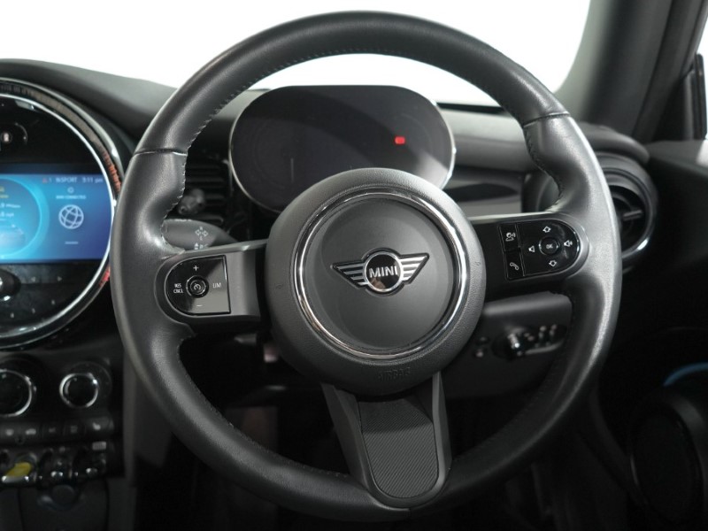 2022 (22) MINI HATCHBACK 135kW Cooper S Level 2 33kWh 3dr Auto 5510321