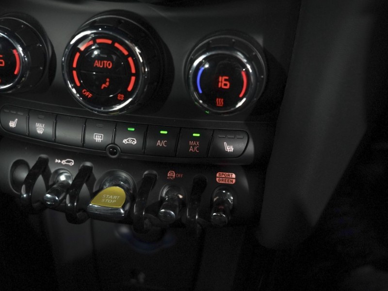 2022 (22) MINI HATCHBACK 135kW Cooper S Level 2 33kWh 3dr Auto 5510348