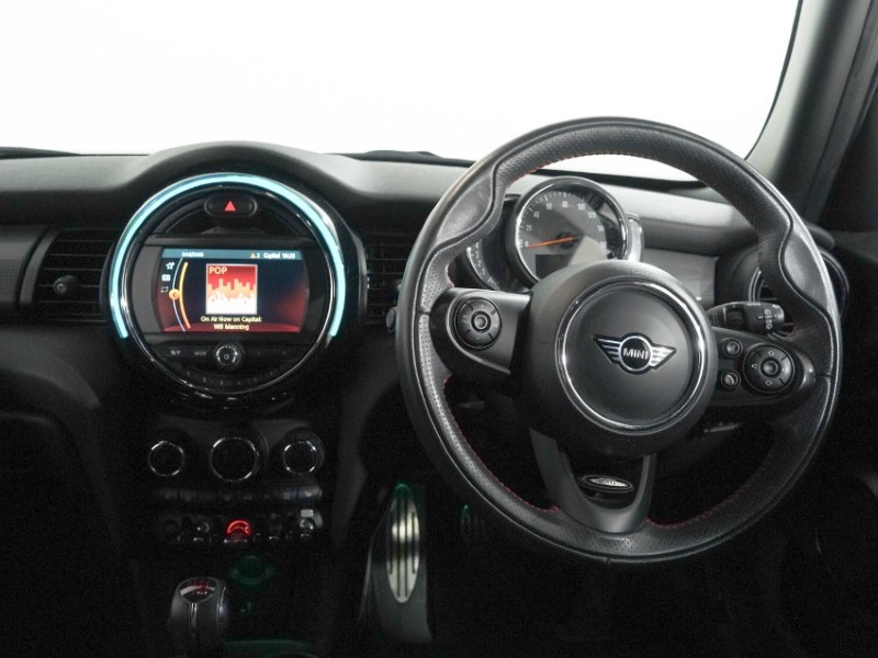2020 (70) MINI HATCHBACK 1.5 Cooper Sport II 5dr 5510427