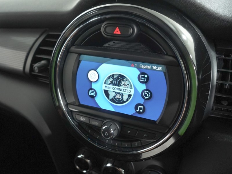 2020 (70) MINI HATCHBACK 1.5 Cooper Sport II 5dr 5510454