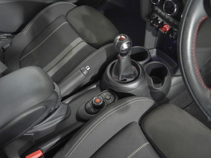 2020 (70) MINI HATCHBACK 1.5 Cooper Sport II 5dr 5510443