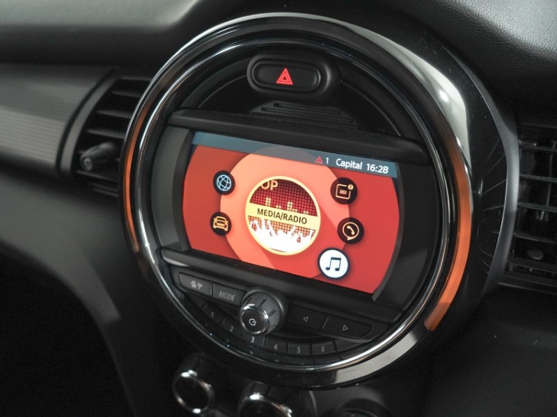 2020 (70) MINI HATCHBACK 1.5 Cooper Sport II 5dr 5510457