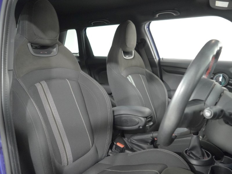 2020 (70) MINI HATCHBACK 1.5 Cooper Sport II 5dr 5510444