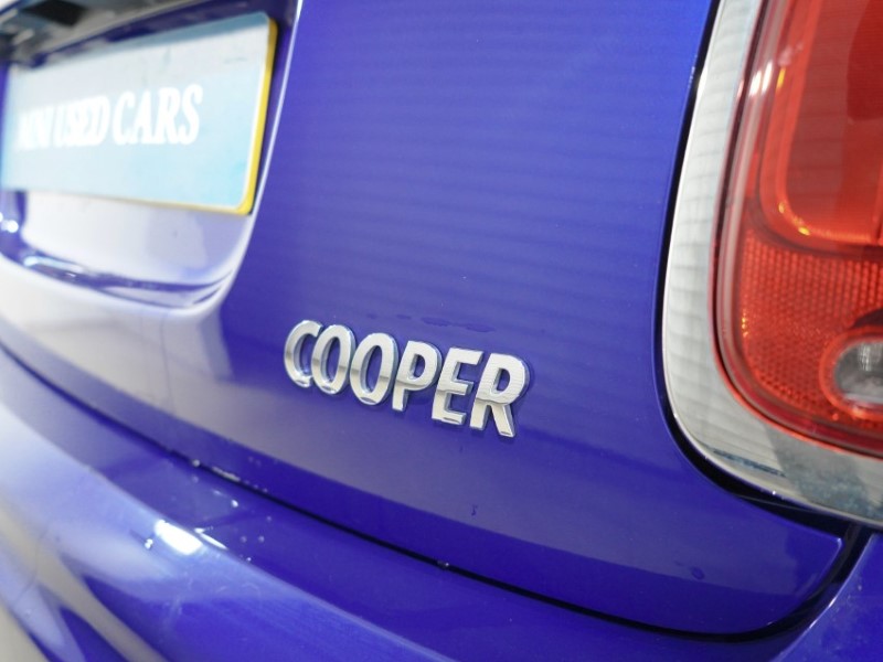 2020 (70) MINI HATCHBACK 1.5 Cooper Sport II 5dr 5510422