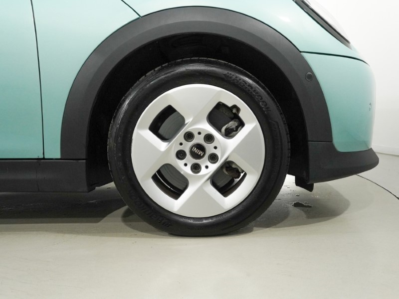 2024 (74) MINI COOPER 1.5 C Classic 3dr Auto 5509938