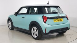 2024 (74) MINI COOPER 1.5 C Classic 3dr Auto 1