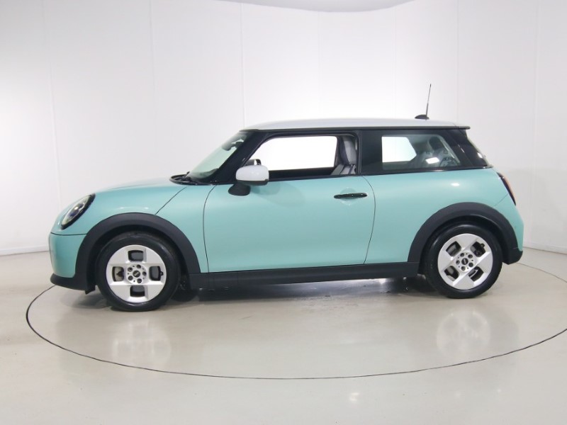 2024 (74) MINI COOPER 1.5 C Classic 3dr Auto 5509989
