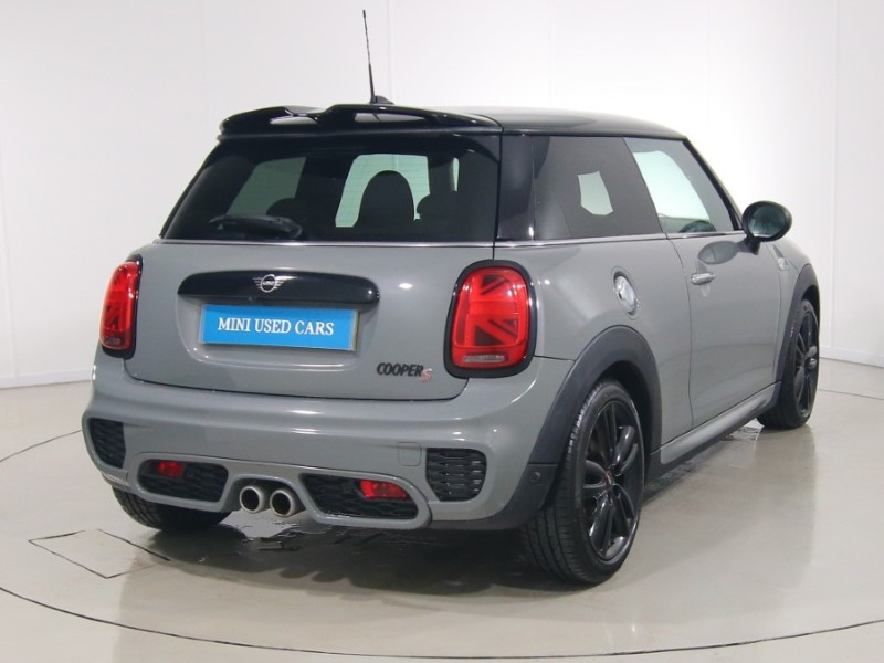 2019 (19) MINI HATCHBACK 2.0 Cooper S Sport II 3dr Auto 5499364