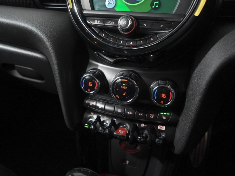 2019 (19) MINI HATCHBACK 2.0 Cooper S Sport II 3dr Auto 5499347