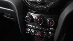 2019 (19) MINI HATCHBACK 2.0 Cooper S Sport II 3dr Auto 5499347