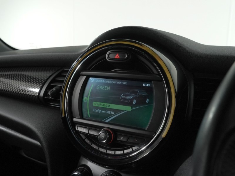 2019 (19) MINI HATCHBACK 2.0 Cooper S Sport II 3dr Auto 5499350