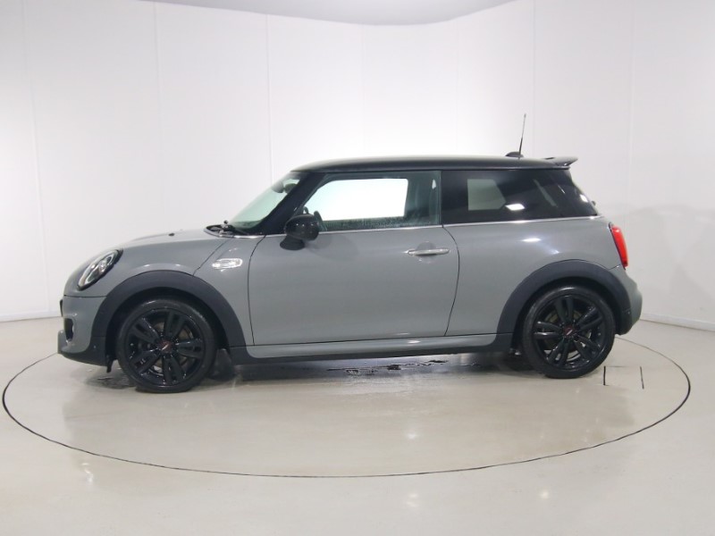 2019 (19) MINI HATCHBACK 2.0 Cooper S Sport II 3dr Auto 5499361