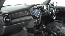 2019 (19) MINI HATCHBACK 2.0 Cooper S Sport II 3dr Auto 5499314
