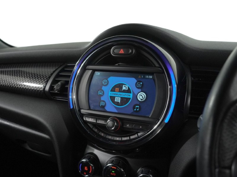 2019 (19) MINI HATCHBACK 2.0 Cooper S Sport II 3dr Auto 5499340