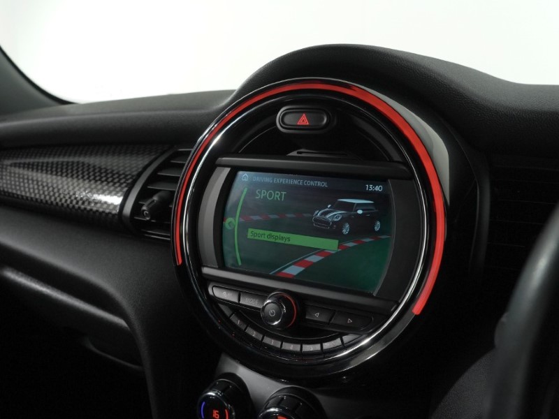 2019 (19) MINI HATCHBACK 2.0 Cooper S Sport II 3dr Auto 5499348