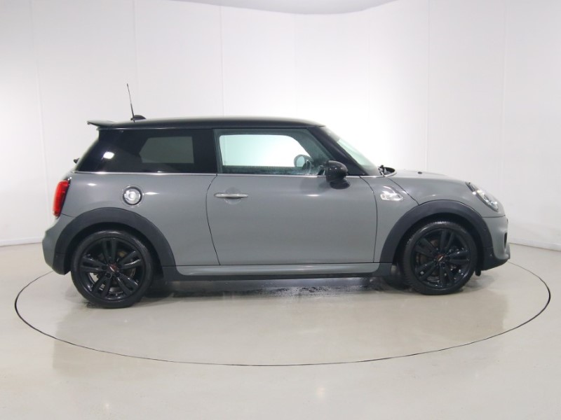 2019 (19) MINI HATCHBACK 2.0 Cooper S Sport II 3dr Auto 5499365