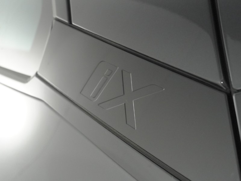2023 (23) BMW iX 240kW xDrive40 M Sport 76.6kWh 5dr Auto 5503653