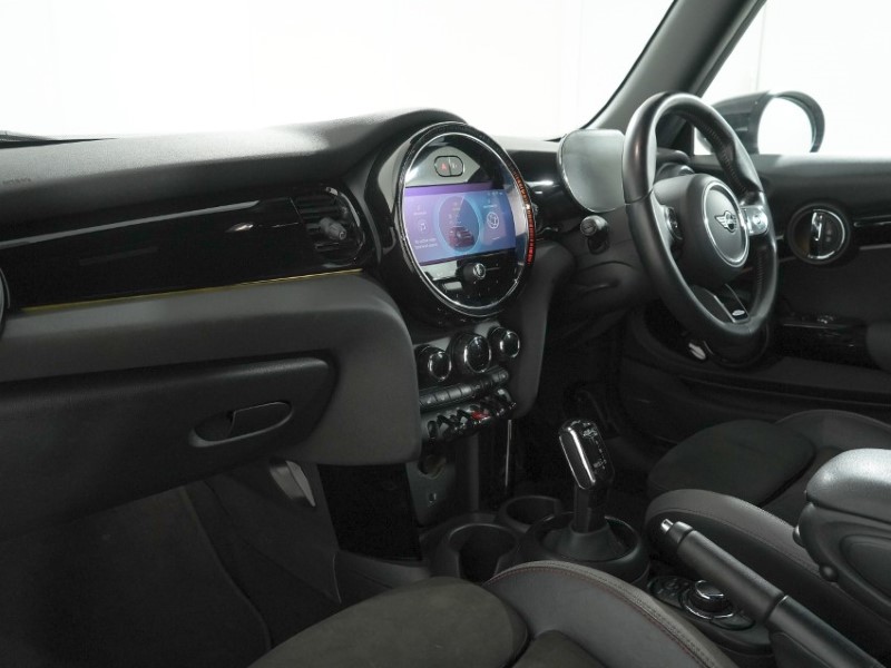 2023 (23) MINI HATCHBACK 1.5 Cooper Sport 3dr Auto 5507538