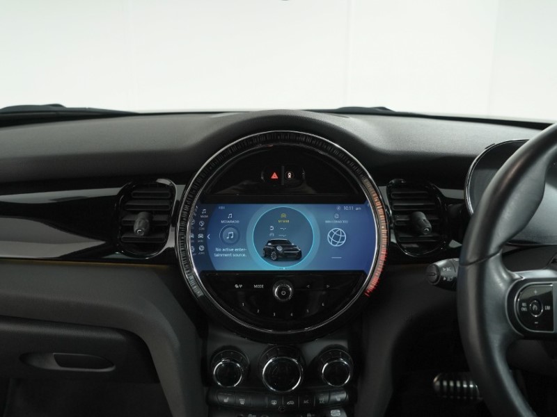 2023 (23) MINI HATCHBACK 1.5 Cooper Sport 3dr Auto 5507540