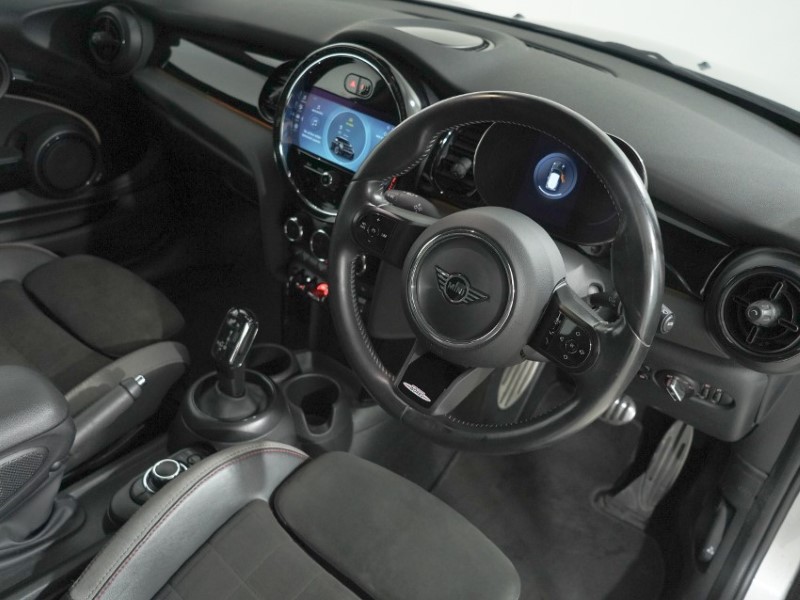 2023 (23) MINI HATCHBACK 1.5 Cooper Sport 3dr Auto 5507554
