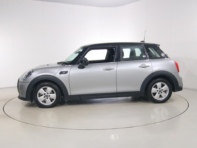 2023 (73) MINI HATCHBACK 1.5 Cooper Classic Premium 5dr Auto 5519555