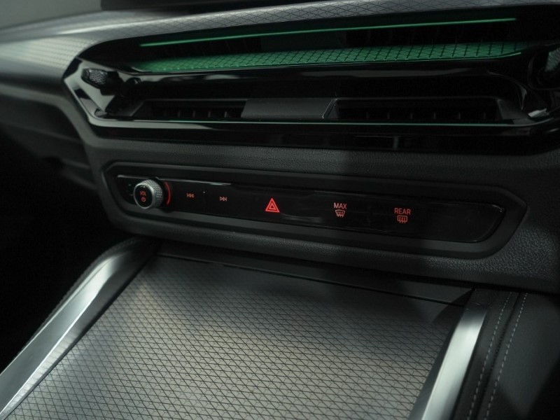2026 (26) BMW 4 SERIES 420i M Sport 2dr Step Auto 5984075