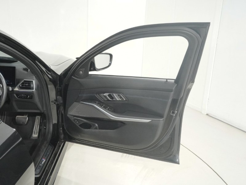2023 (23) BMW 3 SERIES M340i xDrive MHT 4dr Step Auto 5569212