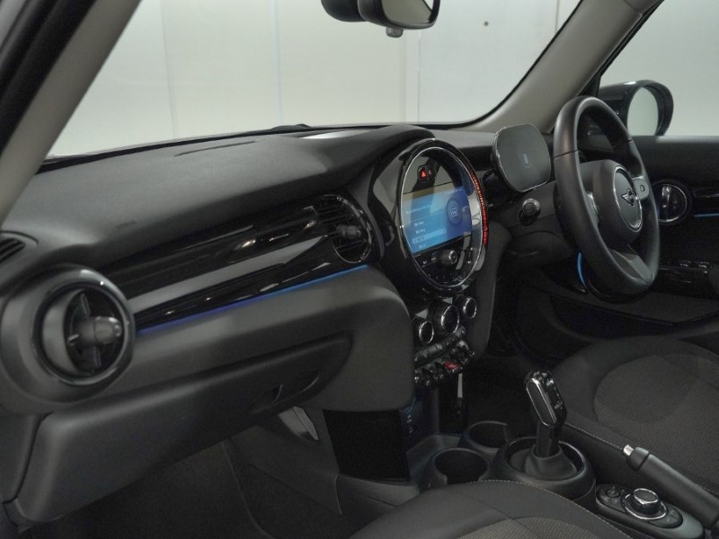 2023 (73) MINI HATCHBACK 1.5 Cooper Classic 5dr 5526427