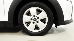 2023 (73) MINI HATCHBACK 1.5 Cooper Classic 5dr 5526417