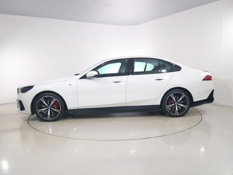 2024 (24) BMW I5 250kW eDrive40 M Sport Pro 84kWh 4dr Auto 5526386
