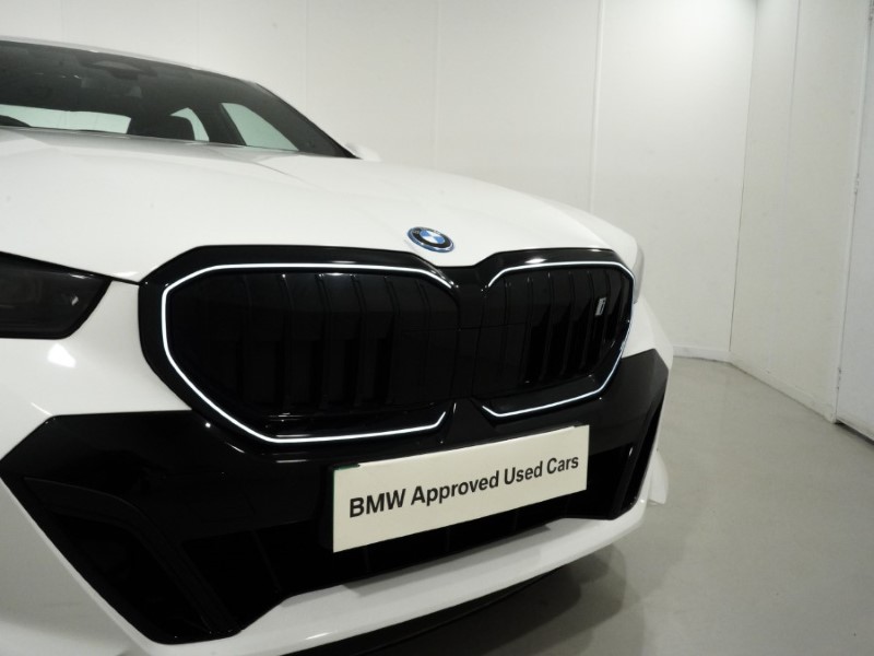 2024 (24) BMW I5 250kW eDrive40 M Sport Pro 84kWh 4dr Auto 5526381
