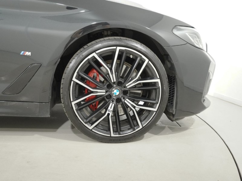 2024 (24) BMW 5 SERIES 520d MHT M Sport 5dr Step Auto 5523570
