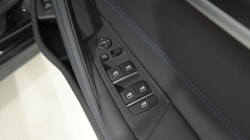 2024 (24) BMW 5 SERIES 520d MHT M Sport 5dr Step Auto 5523576