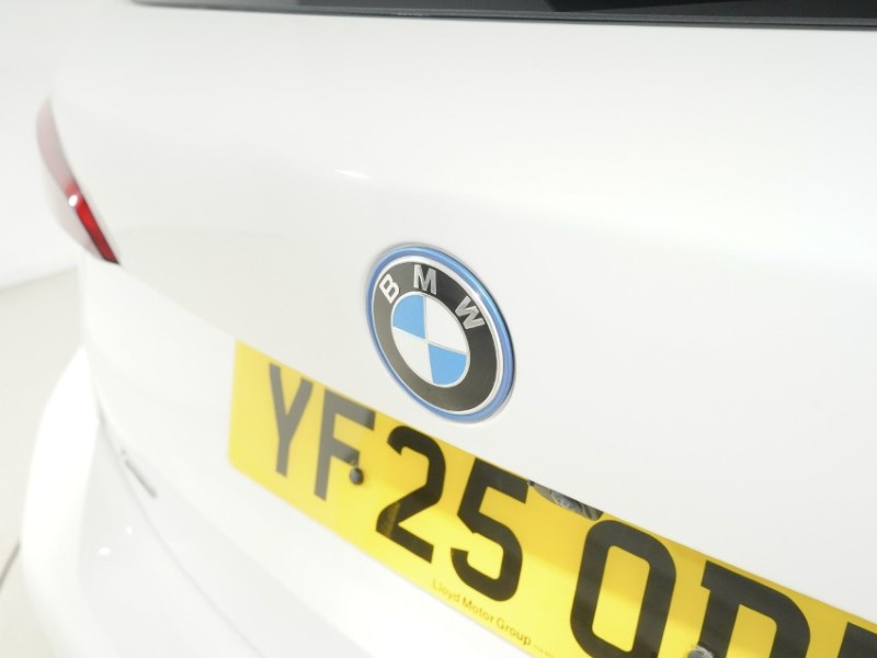 2025 (25) BMW 2 SERIES 225e xDrive M Sport 5dr DCT 5523935