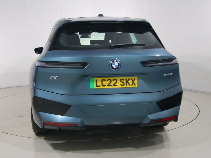 2022 (22) BMW iX 240kW xDrive40 M Sport 76.6kWh 5dr Auto 5536036