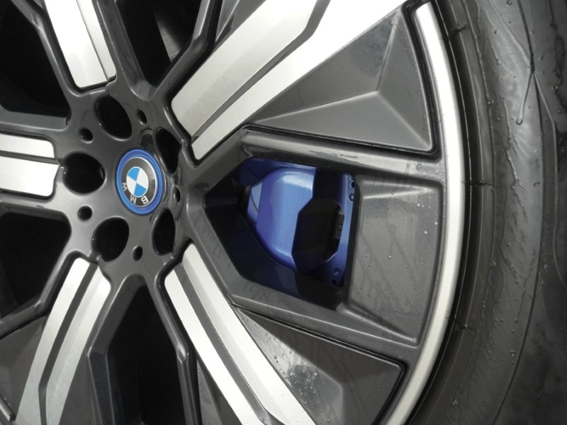 2022 (22) BMW iX 240kW xDrive40 M Sport 76.6kWh 5dr Auto 5535983
