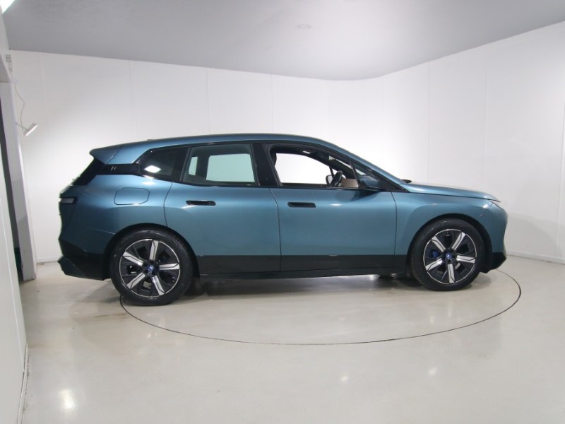 2022 (22) BMW iX 240kW xDrive40 M Sport 76.6kWh 5dr Auto 5536038