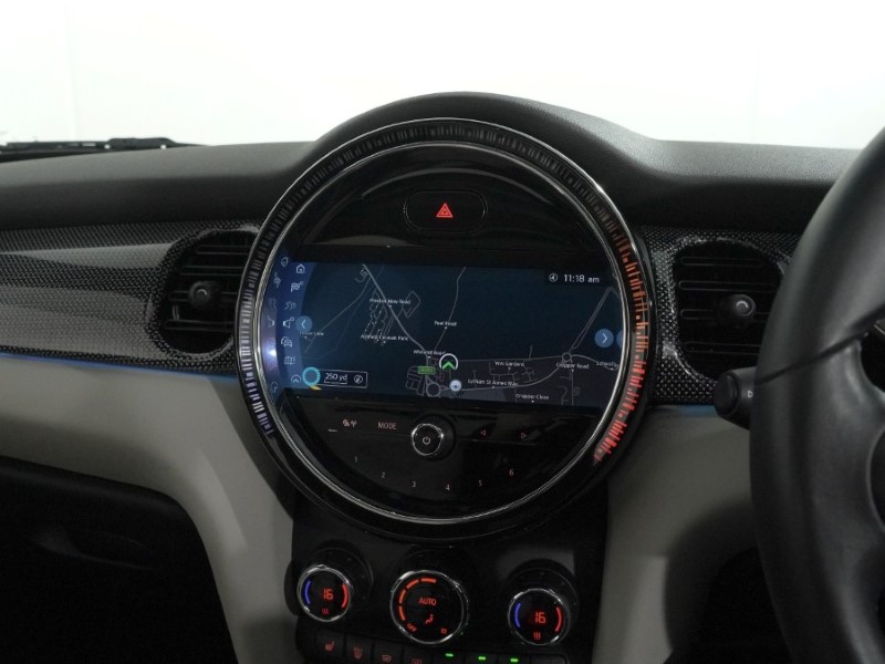 2021 (21) MINI HATCHBACK 1.5 Cooper Exclusive 3dr Auto 5553248