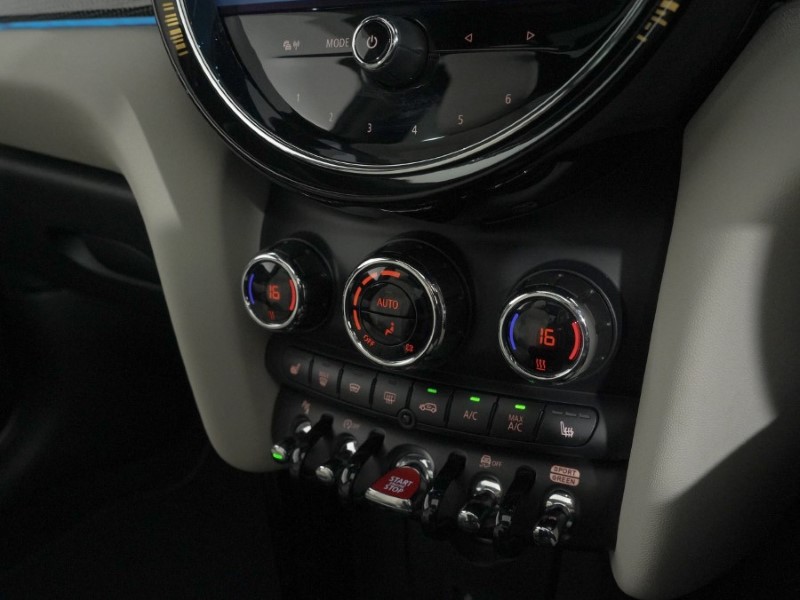 2021 (21) MINI HATCHBACK 1.5 Cooper Exclusive 3dr Auto 5553252