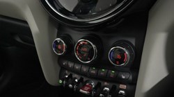 2021 (21) MINI HATCHBACK 1.5 Cooper Exclusive 3dr Auto 5553252