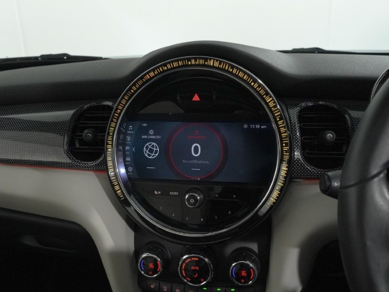 2021 (21) MINI HATCHBACK 1.5 Cooper Exclusive 3dr Auto 5553260