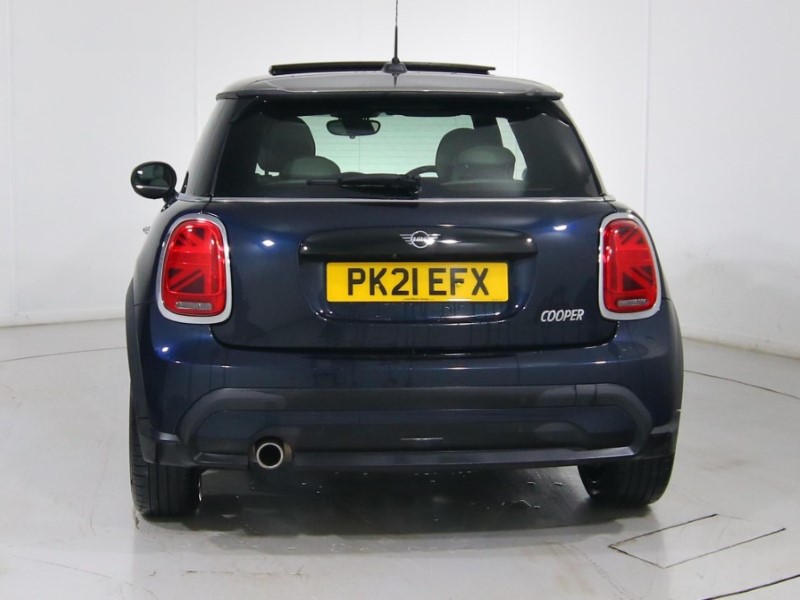 2021 (21) MINI HATCHBACK 1.5 Cooper Exclusive 3dr Auto 5553274