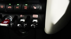 2021 (21) MINI HATCHBACK 1.5 Cooper Exclusive 3dr Auto 5553255