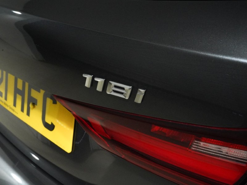 2021 (21) BMW 1 SERIES 118i [136] M Sport 5dr 5555011